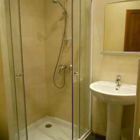 Cite View Apartment *